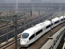 China Akan Memproduksi Kereta Api Berkecepatan Tinggi